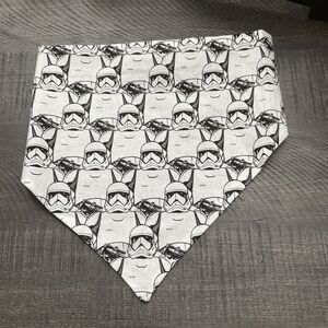 Dog Scarf Slide On Collar Elastic Band Star Wars Storm Troopers Large Brand New